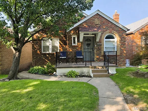 4895 Calvin Ave, Saint Louis, MO 63115