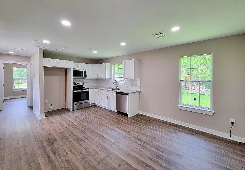 3824 Lila St — Photo 2