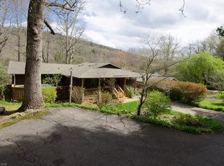 139 Holston Ln, Black Mountain, NC 28711