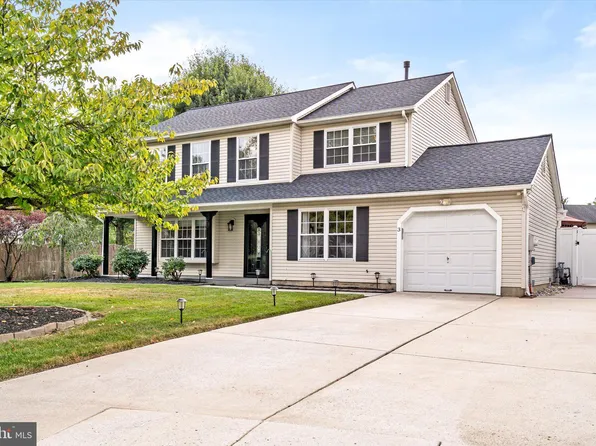 3 Kate Ct, Cherry Hill, NJ 08003