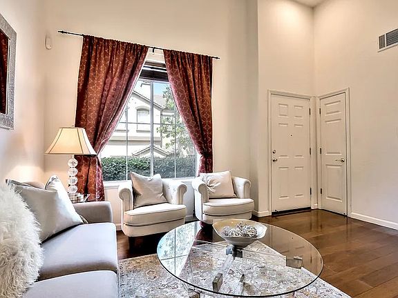 3rd image of 3271 Shiraz Pl