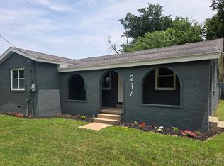 216 N Pine St, Oologah, OK 74053