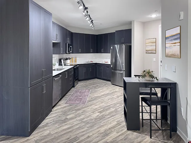Axis Camelback — Photo 36