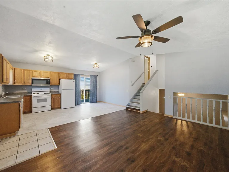 3003 Gilboa Ave — Photo 6