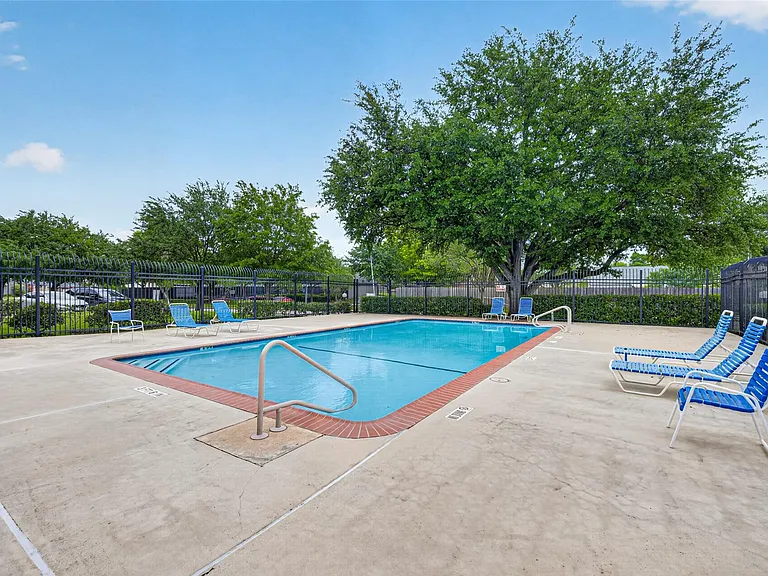 2340 Woodland Park Dr #113 — Photo 46