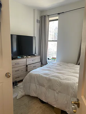 Rented by Oxford Property Group | media 13