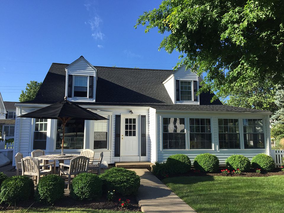 1st image of 5380 Park Dr