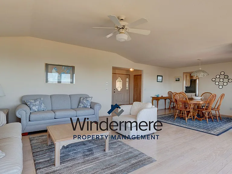 508 Grandview Dr — Photo 8