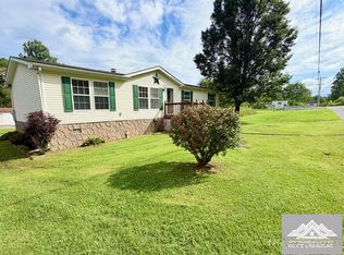 205 Angel Ln, Falls Mills, VA 24613