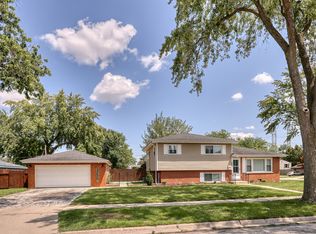 585 S Wisconsin Ave, Addison, IL 60101