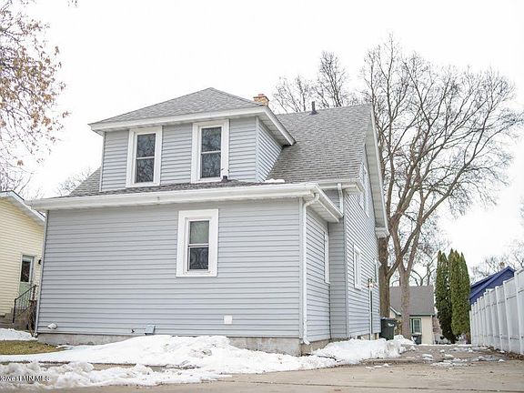 2nd image of 422 W Laurel St