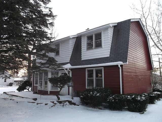 1st image of 332 Grandview Dr