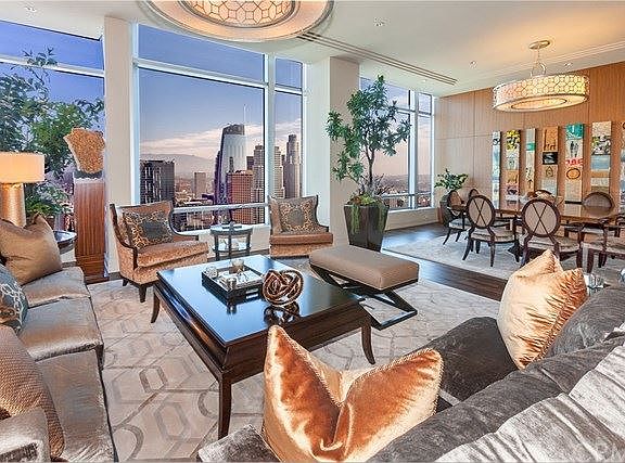 3rd image of 900 W Olympic Blvd Floor 50