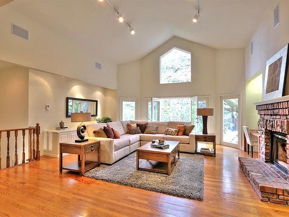 2nd image of 18439 Hernandez Ln