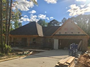140 Foxfire Cv, Starkville, MS 39759