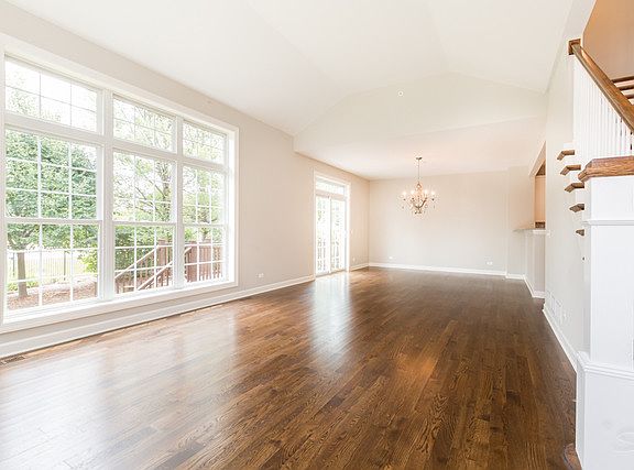 5th image of 907 Hickory Dr