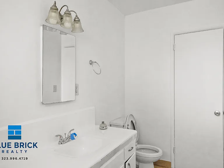 12805 Vanowen St #3 — Photo 9