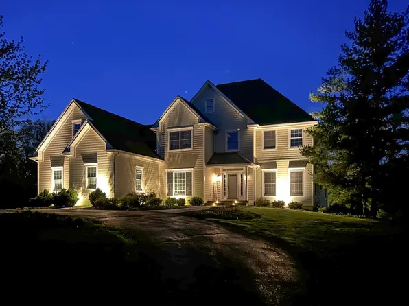 190 Wood St, Inverness, IL 60010