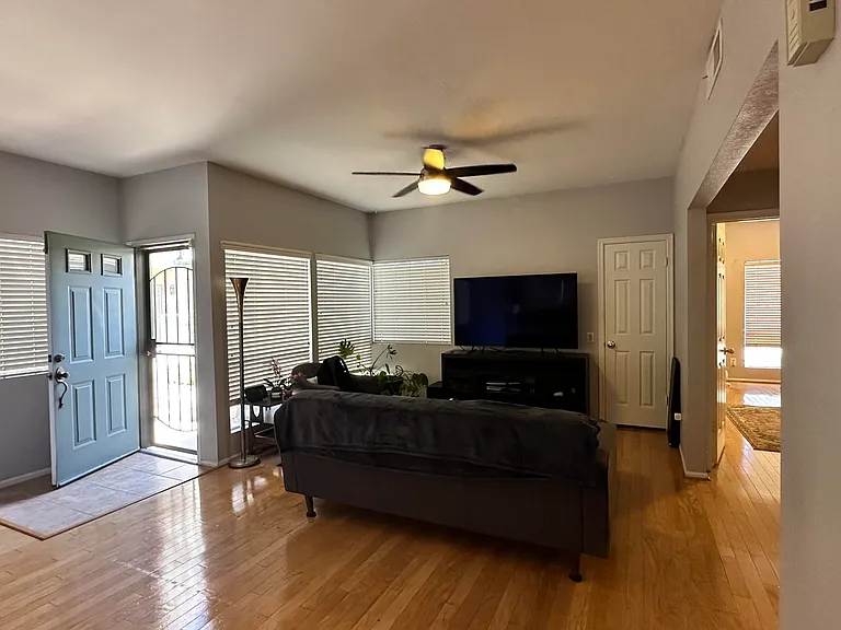 101 N 7th St #117 — Photo 6