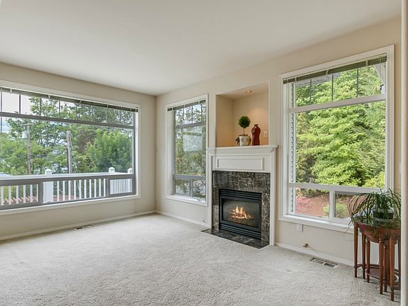 5th image of 1608 E Lake Sammamish Pl SE