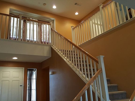 2nd image of 53916 Amethyst Ct