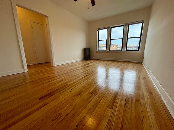 4th image of 4350 N Ashland Ave #8a183e0c2