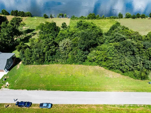 72 Espalier Dr, Decatur, TN 37322