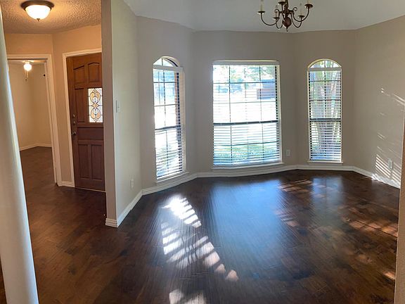 5th image of 506 Bluebonnet Dr