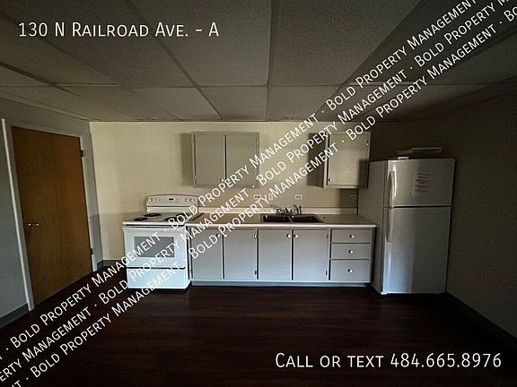 3rd image of 130 N Railroad St APT A