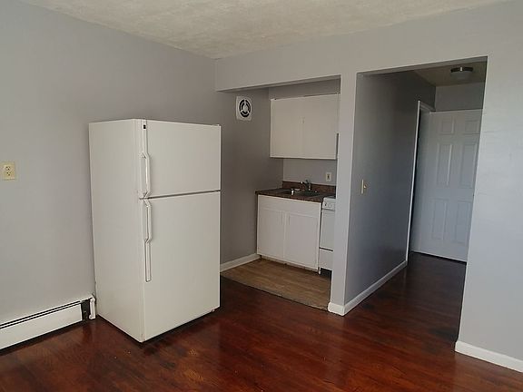 2nd image of 1205 Rutledge Ave APT 4