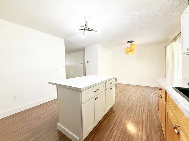 2695 McKinley Pl SE — Photo 9