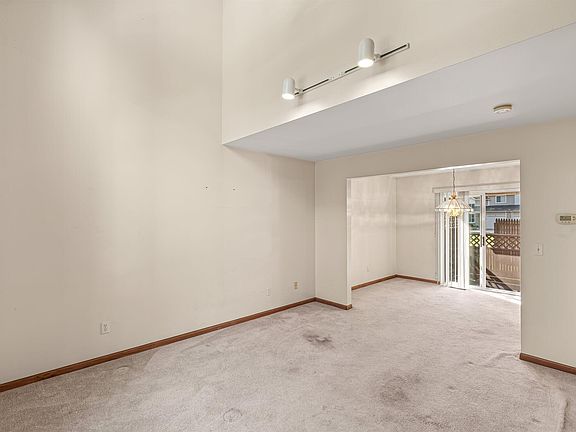 3rd image of 141 Indian Ridge Dr Unit 4