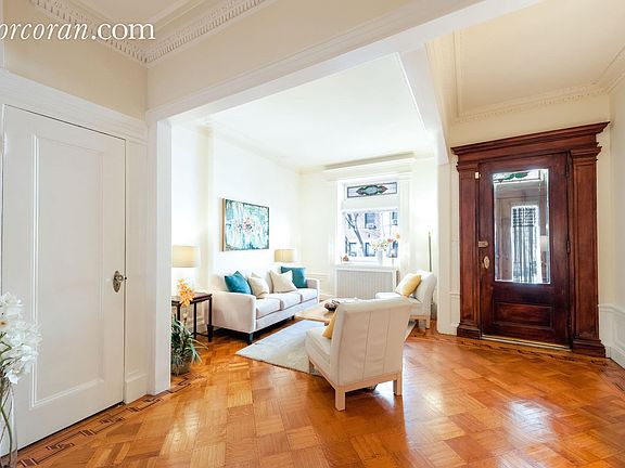 5th image of 536 Brooklyn Ave