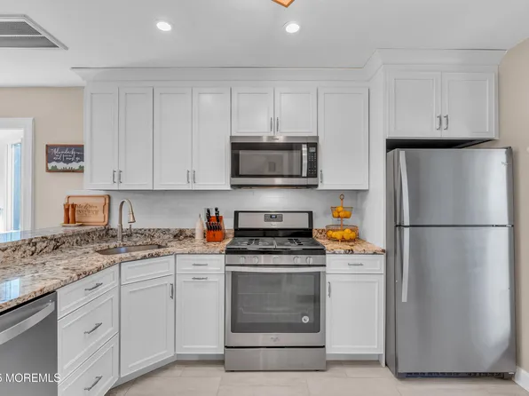 3 Rose Manor Court #101, Brick, NJ 08723