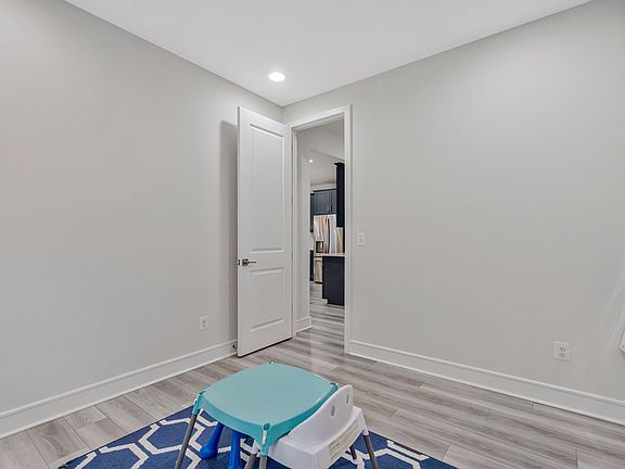 3rd image of 22956 Aurora View Dr