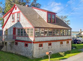 9 Middle Rd, Essex, MA 01929