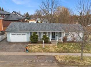 5 Durham St, Clarington, ON L1C 1H4