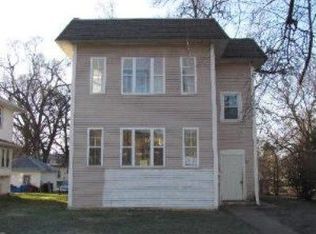 1154 E Maple St, Kankakee, IL 60901