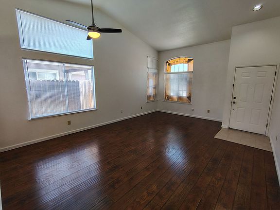 4th image of 4920 Apple Farm Ln