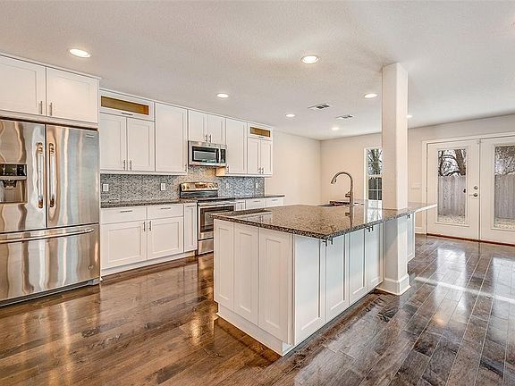 2nd image of 1016 Scenic Hills Dr