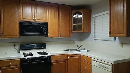 4th image of 4369 Parks Ave
