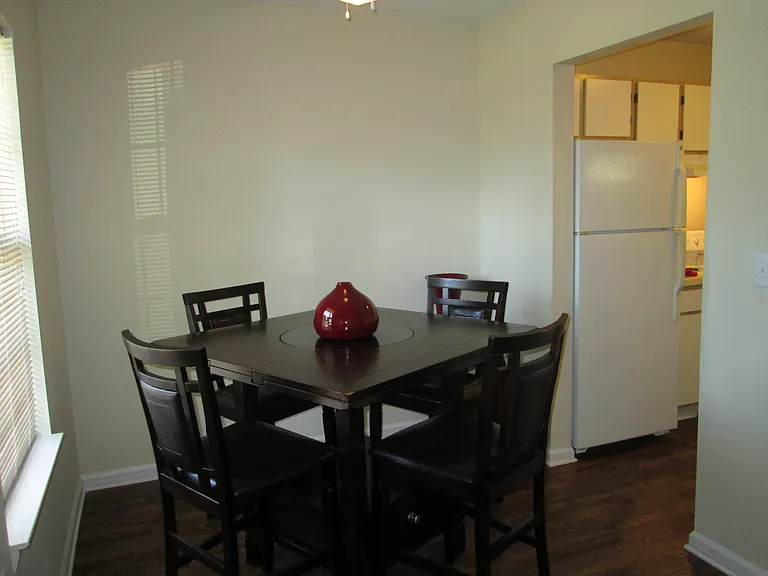 2BR dining area