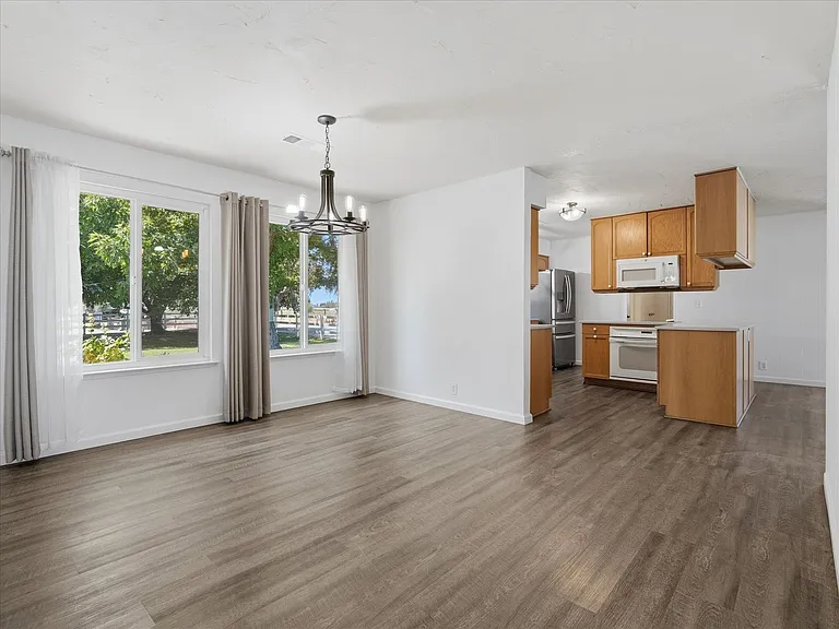 2224 N Bethel Ave — Photo 21