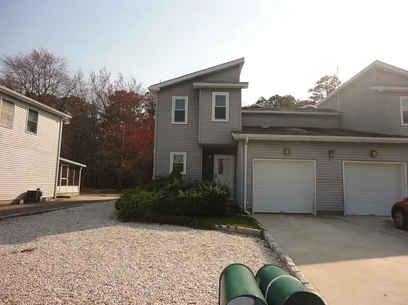 5 Emerald Dr #A, Barnegat, NJ 08005