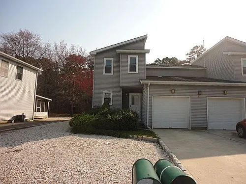 5 Emerald Dr #A Photo 1