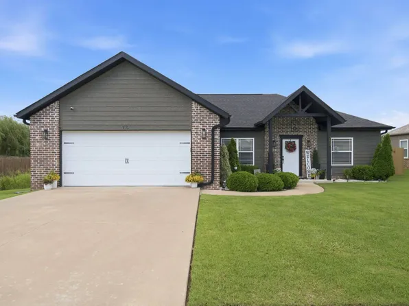 703 Teri Dr, Siloam Springs, AR 72761
