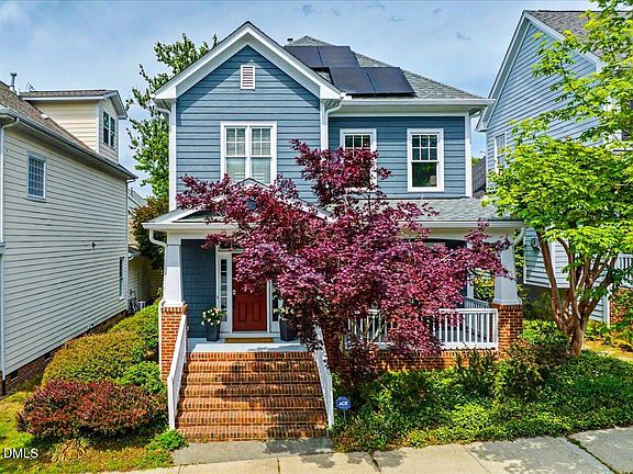 5th image of 913 Edgewater Cir