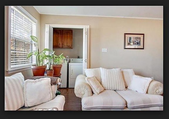 3rd image of 3030 Ponce De Leon St