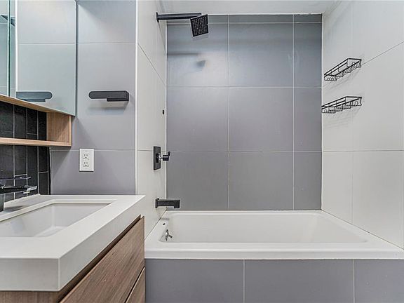 5th image of 2443 Ocean Ave #2B