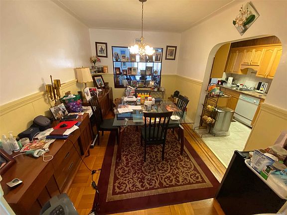 2nd image of 566 Logan Ave